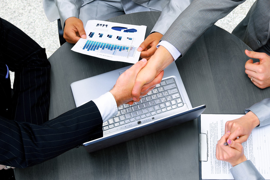 上海刑事案件律師：錢財(cái)網(wǎng)上被騙后向警察報(bào)警的正確姿勢(shì)