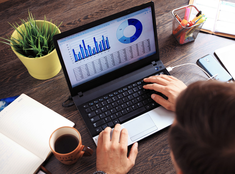 上海刑事案件律師解讀：非國家工作人員吃回扣10萬的量刑分析