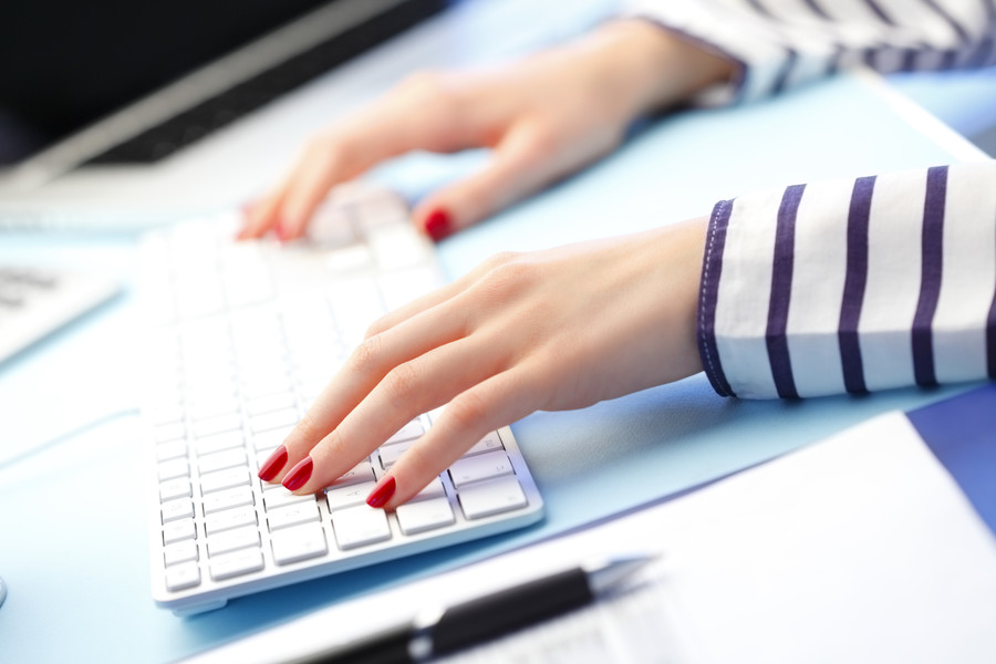 抉擇之間:上海取保候?qū)徛蓭熖接懧蓭煾嬷桓嫒”:驅(qū)忥L(fēng)險與后果的法律道路