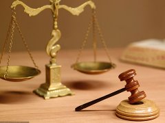 小偷來我家偷東西結(jié)果他把我放家里的毒藥吃了