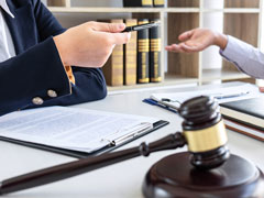 <b>執(zhí)行路上，上海刑事辯護律師如何助力權利回歸？</b>